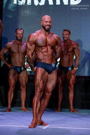 CLASSIC PHYSIQUE НОВИЧКИ
